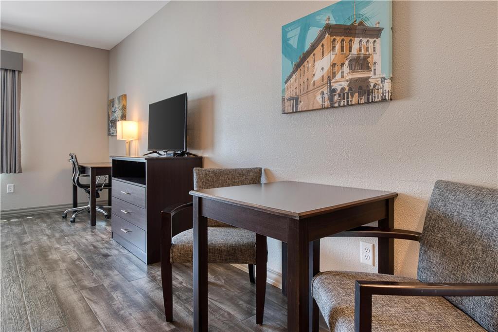 Best Western Plus Saint Peter - photo 42