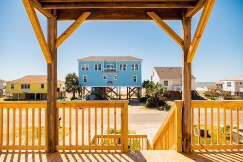 Barrycuda by Oak Island Accommodations - photo 4