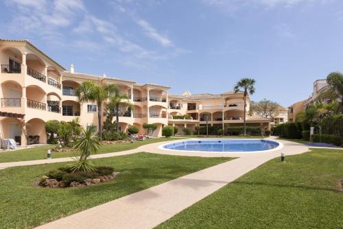 Praia Village III Peaceful condominium by HD — 4-Star Luxury Hotel in Quarteira, Portugal
