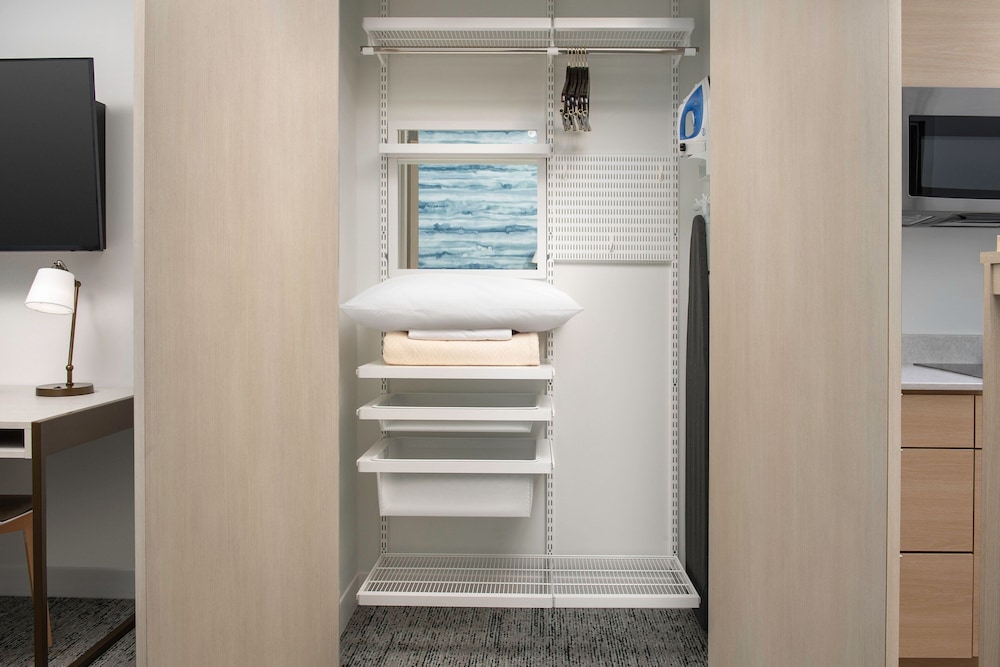 TownePlace Suites by Marriott Cincinnati Mason - photo 7