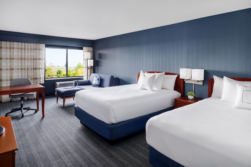 Courtyard by Marriott Sacramento Folsom - photo 9