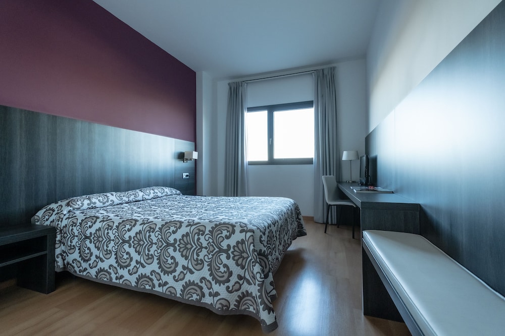 Hotel Abades Via Norte — hotel in Miranda De Ebro
