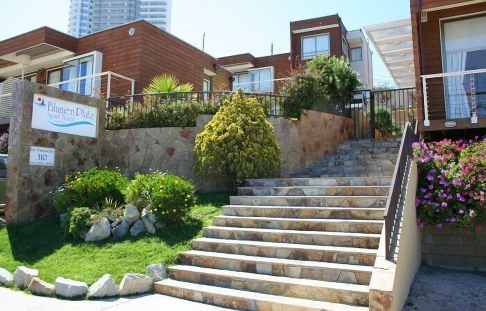 Blumen Hotel — Vina Del Mar