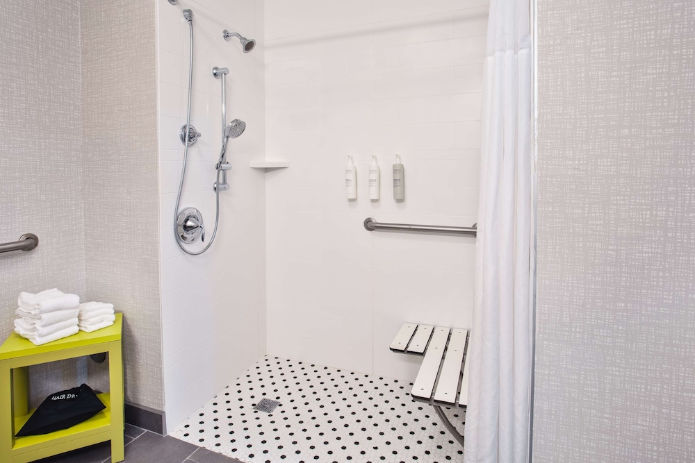 Hampton Inn & Suites Cape Coral Fort Myers Area FL - photo 29
