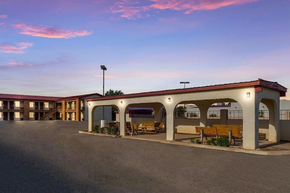 Baymont by Wyndham Socorro - photo 2