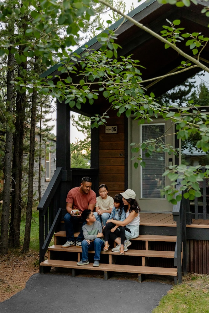 Explorer Cabins At Yellowstone - photo 58