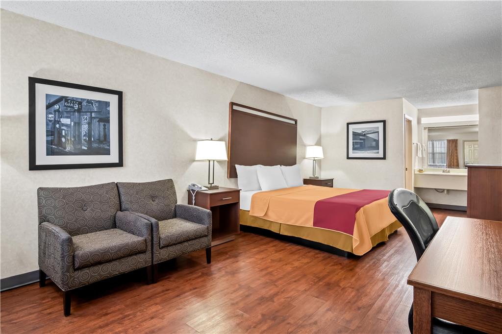 Americas Best Value Inn Midlothian Cedar Hill - photo 6