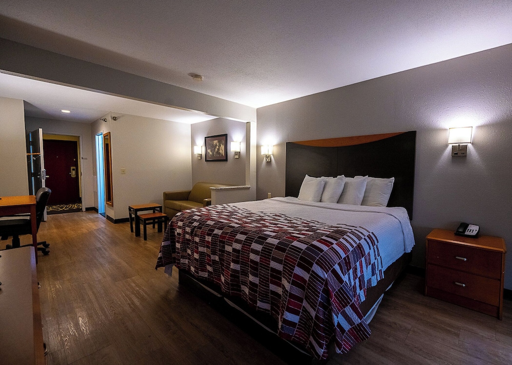 Red Roof Inn & Suites Danville IL - photo 13