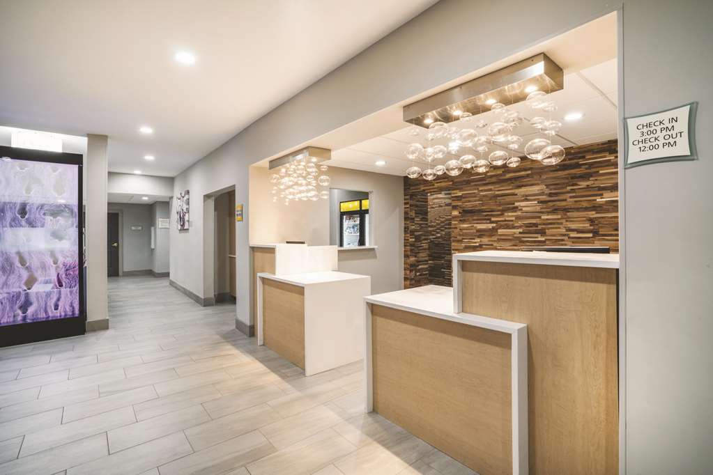 La Quinta Inn & Suites by Wyndham Chattanooga North Hixson - photo 6