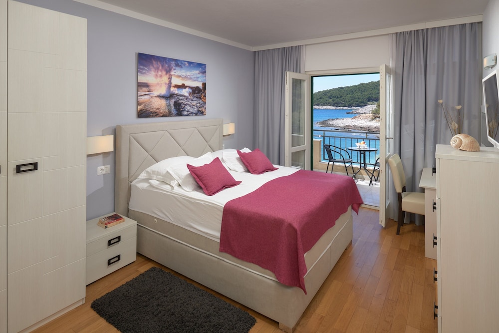 Hotel Fortuna — Hvar — photo 3