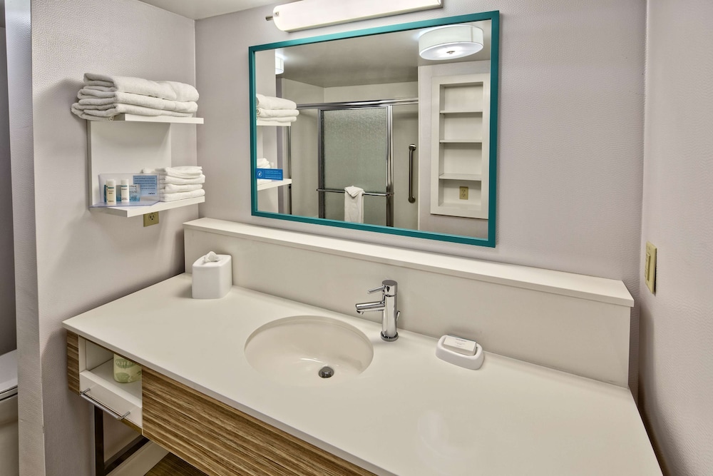Hampton Inn & Suites Fort Myers Estero FGCU - photo 34