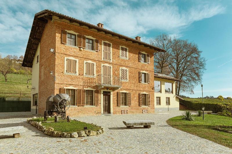 'L Piasi - last minute hotel in Cortanze