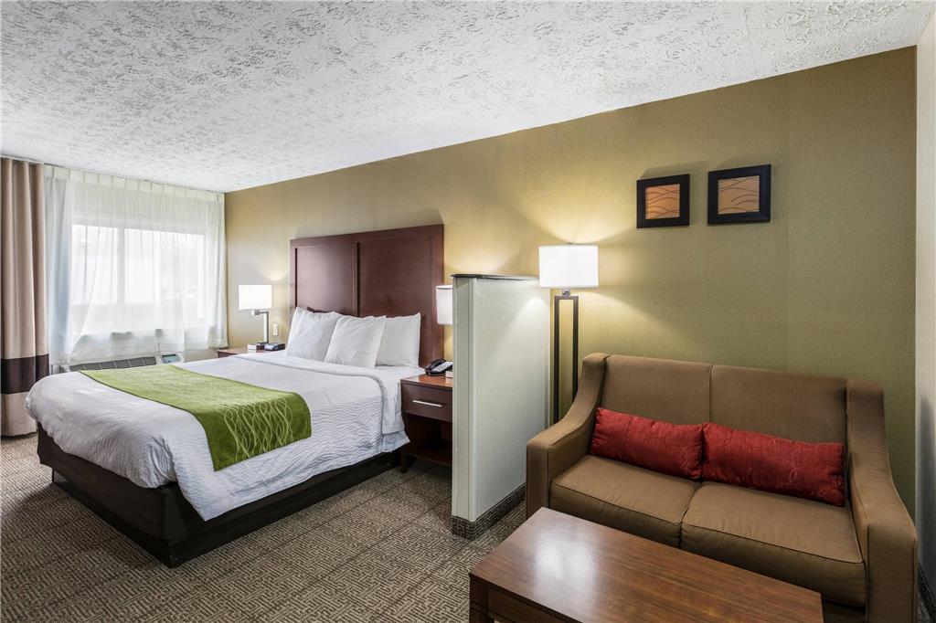 Comfort Inn Medford Long Island in Medford, United States