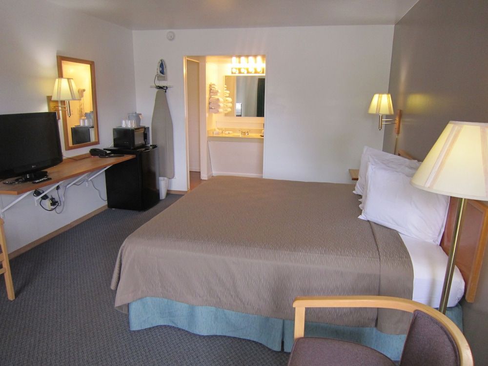 Budget Inn Cassville - photo 11