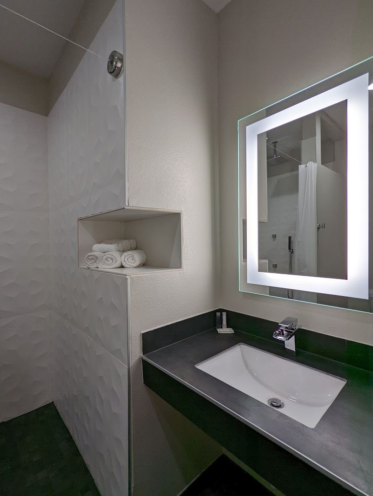 Crystal Inn Jacinto City - photo 12