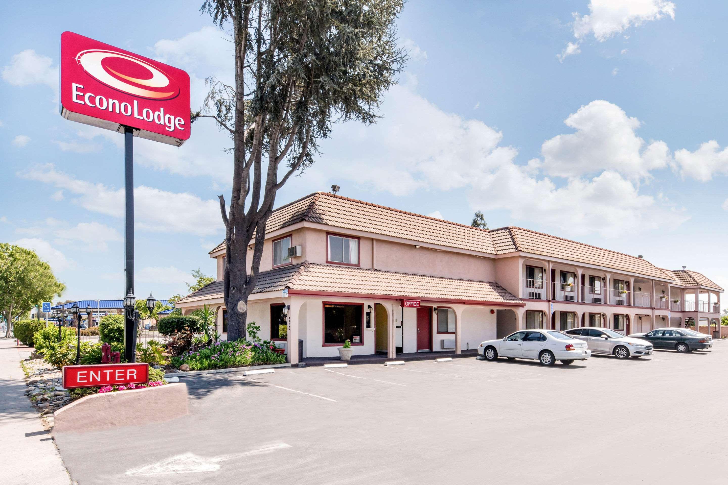 Econo Lodge Gilroy - photo 26