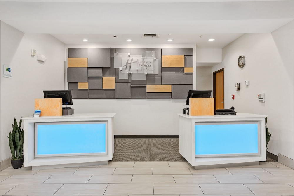 Holiday Inn Express Hotel and Suites West Valley an IHG Hotel - photo 3