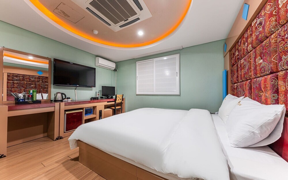 Seosan Green Hotel in Seosan, South Korea