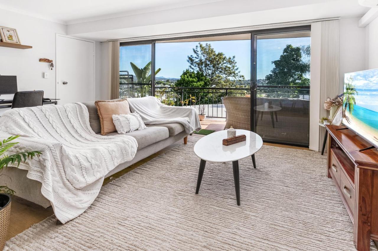 Leafy Oasis Sunset and Mountain View 2 Bed 2 Ensuite Close to CBD — 4-Star Luxury Hotel in Brisbane, Australia