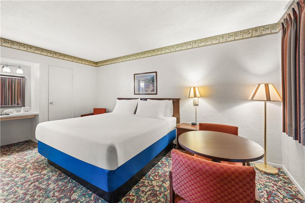 Americas Best Value Inn By Sonesta Pecos - photo 11