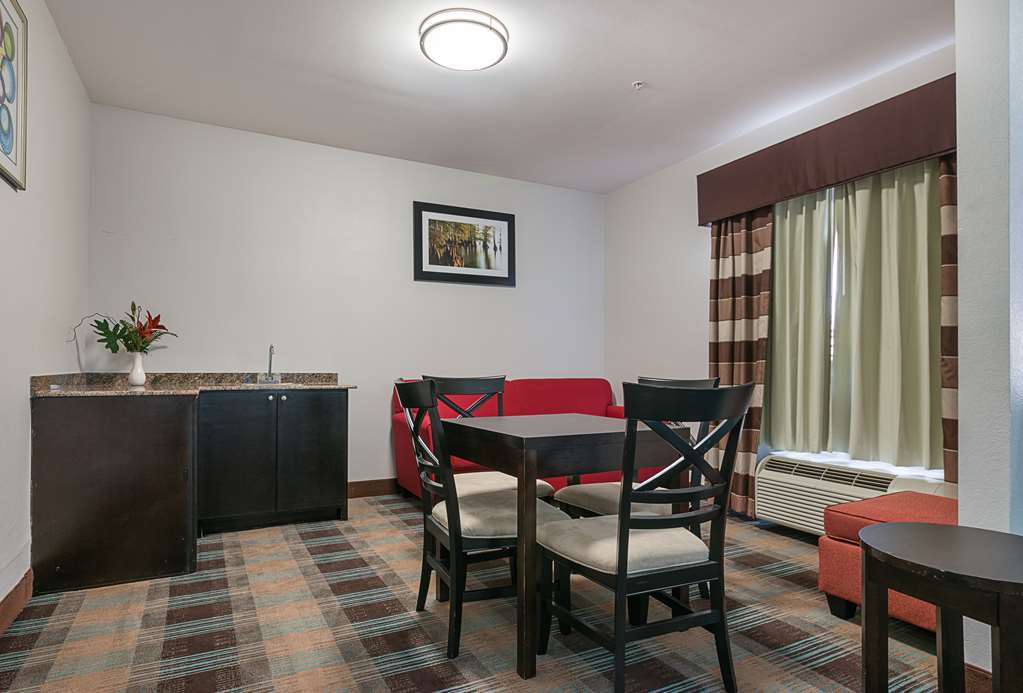 Best Western Plus Deridder Inn & Suites - photo 16
