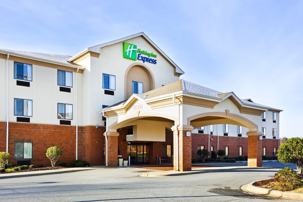 Holiday Inn Express Forest City by IHG — hotel in Forest