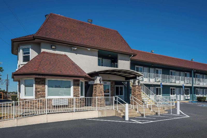 Quality Inn Elk Grove Sacramento - photo 13