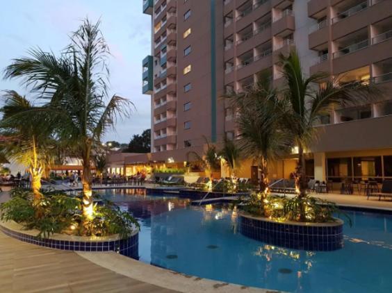 Apto em Resort de Olímpia frente ao Thermas do Laranjais in Olimpia, Brasil