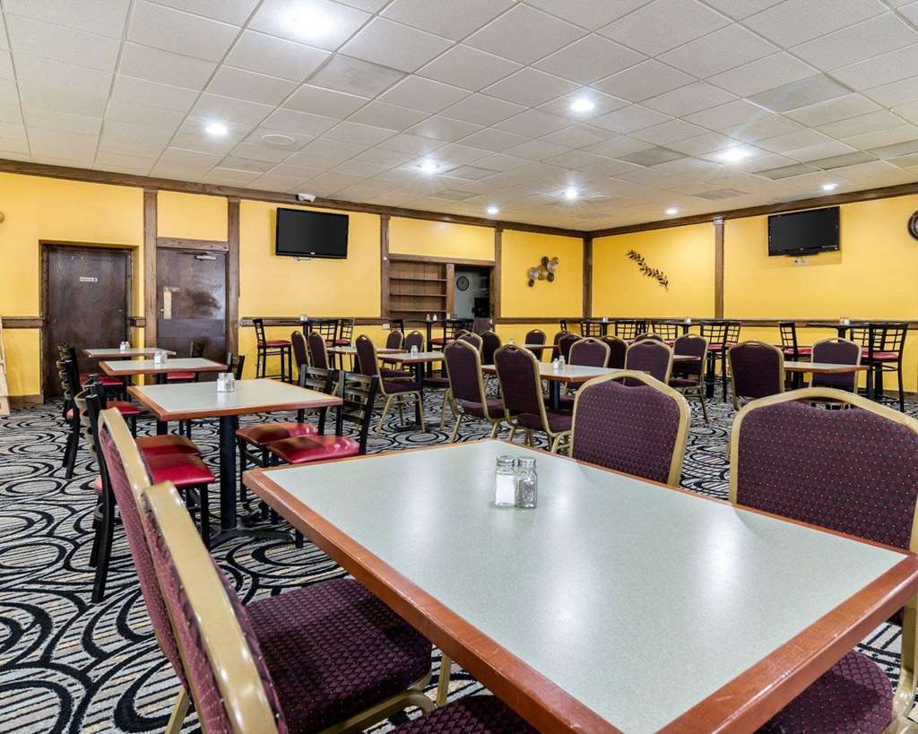 Quality Inn Liberal - photo 25