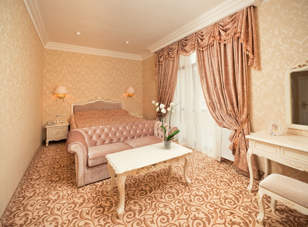 Royal Sun Geneva — Truskavets' — photo 4