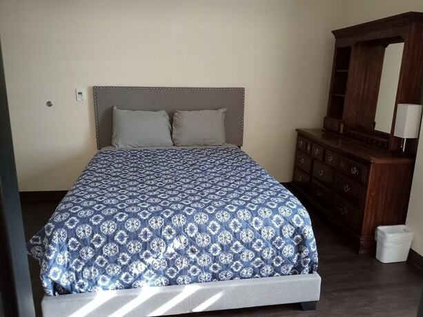 Rochester Hotel - photo 4