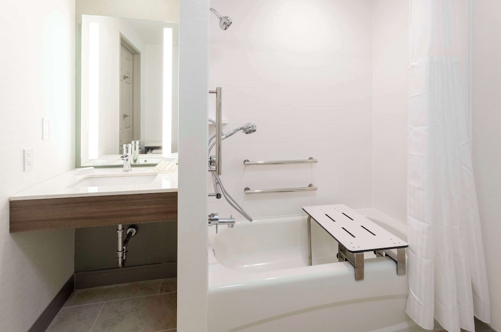 Hilton Garden Inn Minneapolis St. Paul Shoreview - photo 17