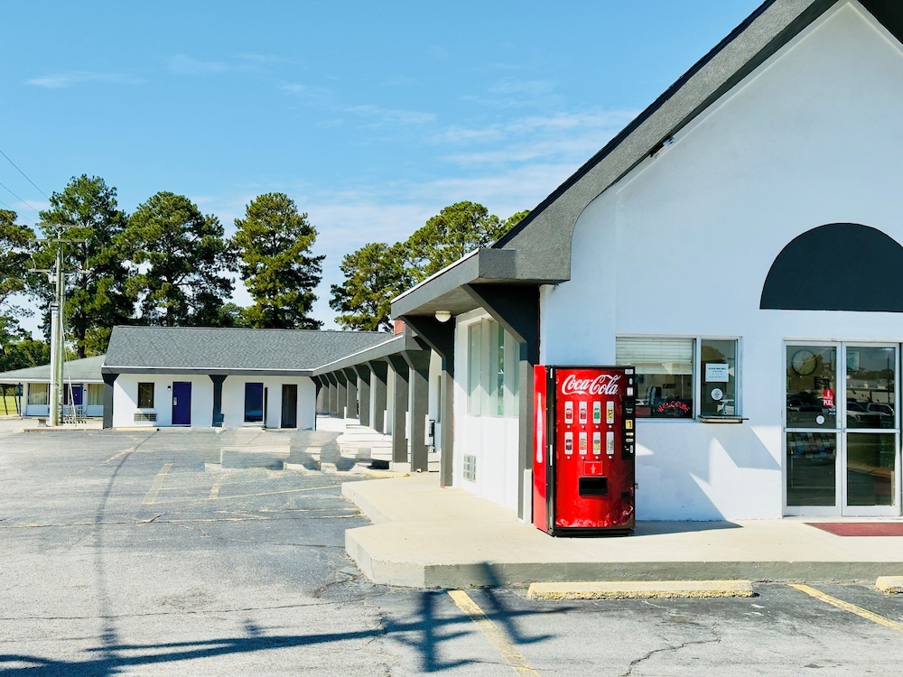 Ross Motel - photo 28