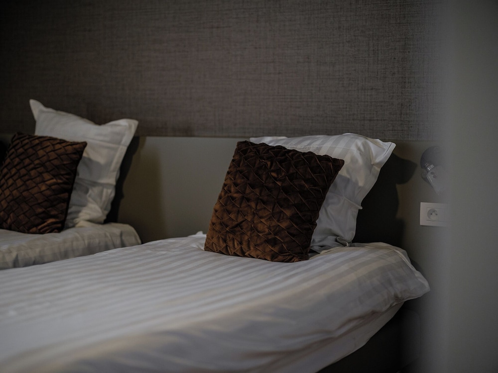 Hotel Ter Zuidhoek — hotel in Roeselare