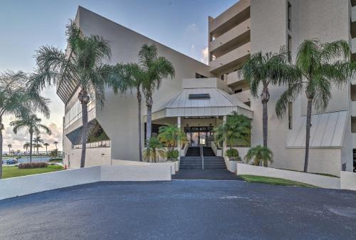 Gulf View Hudson Condo in Waterfront Resort - photo 23
