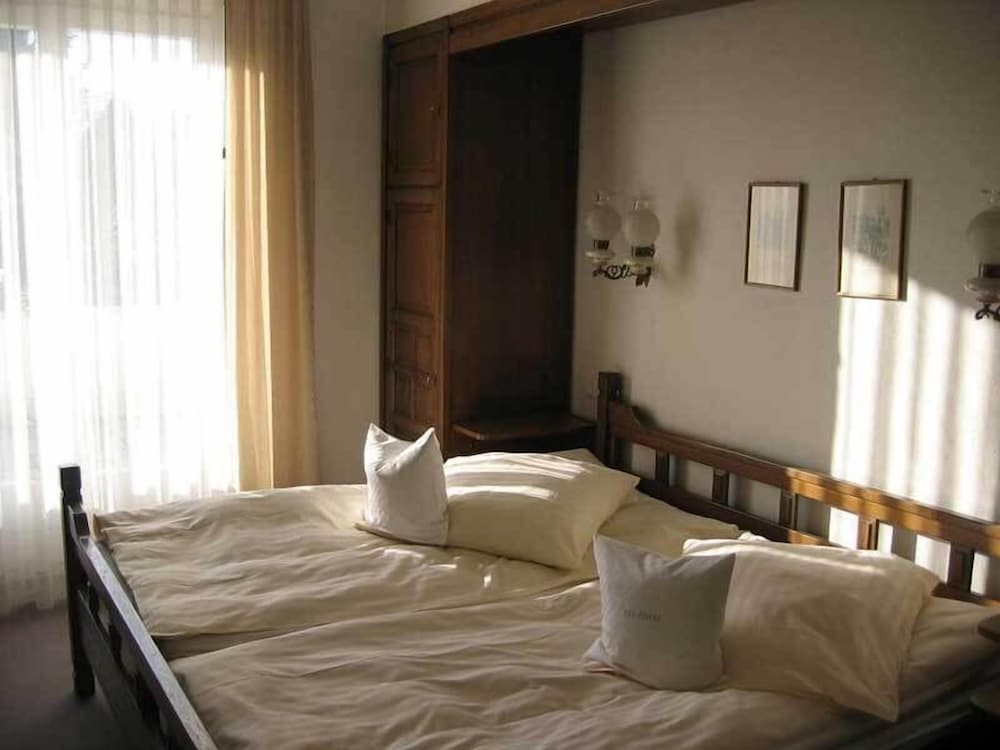 Teutonia Hotel — Bad Meinberg — photo 3