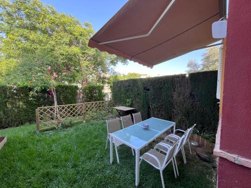 Adosado Con Jardin Urb Galia Ballena in Rota, Spain