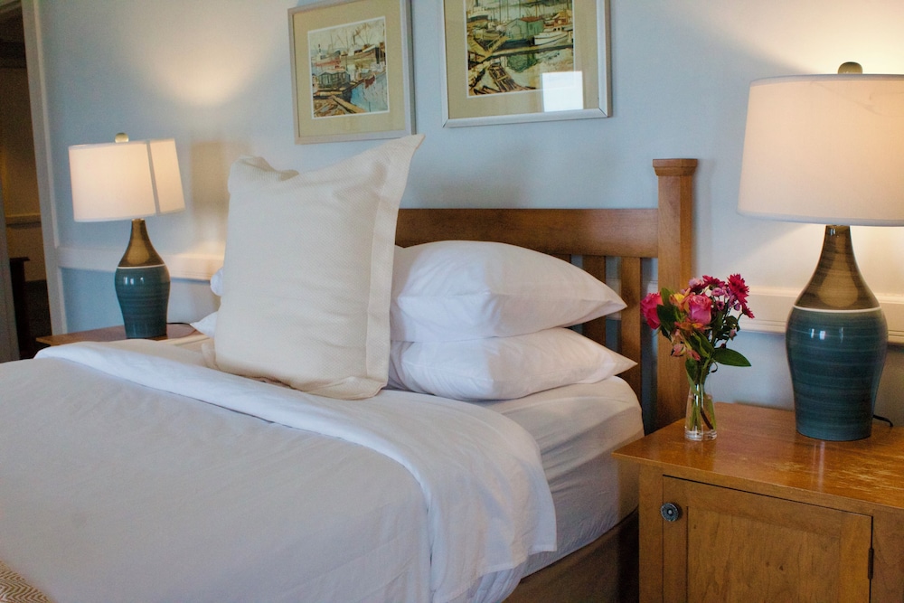 The McKernan Inn - photo 16