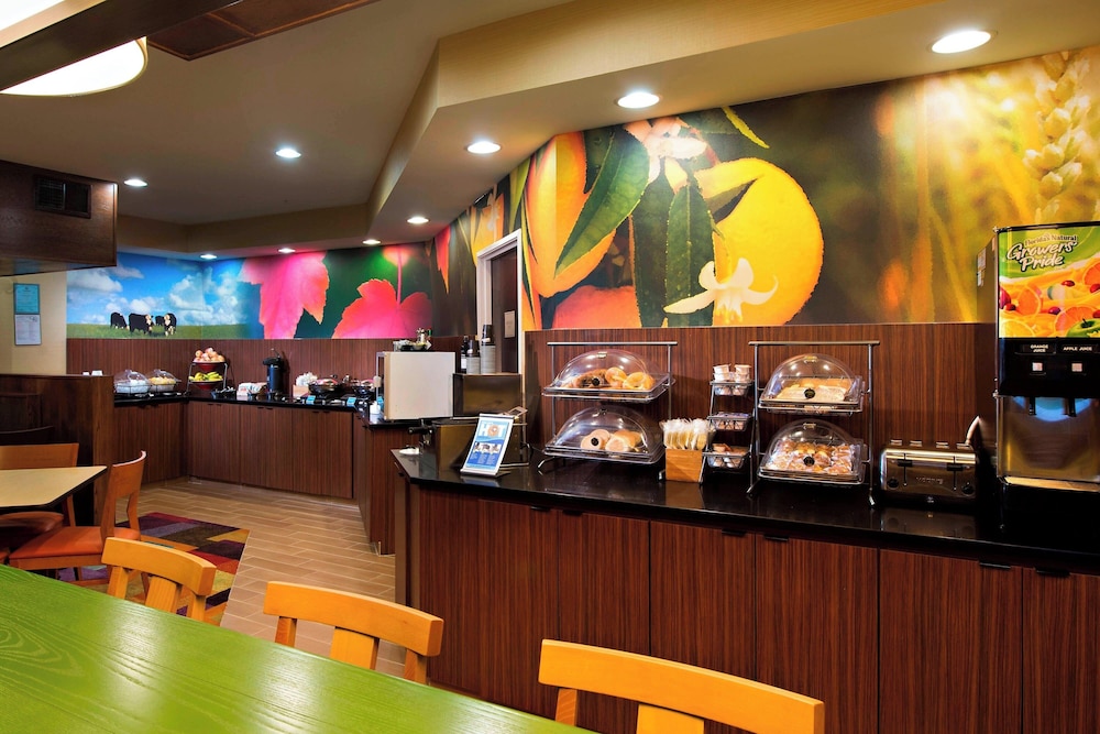 Fairfield Inn by Marriott Huntsville - photo 19