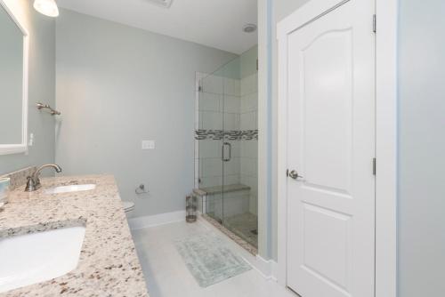 All Summer Long by Oak Island Accommodations - photo 11