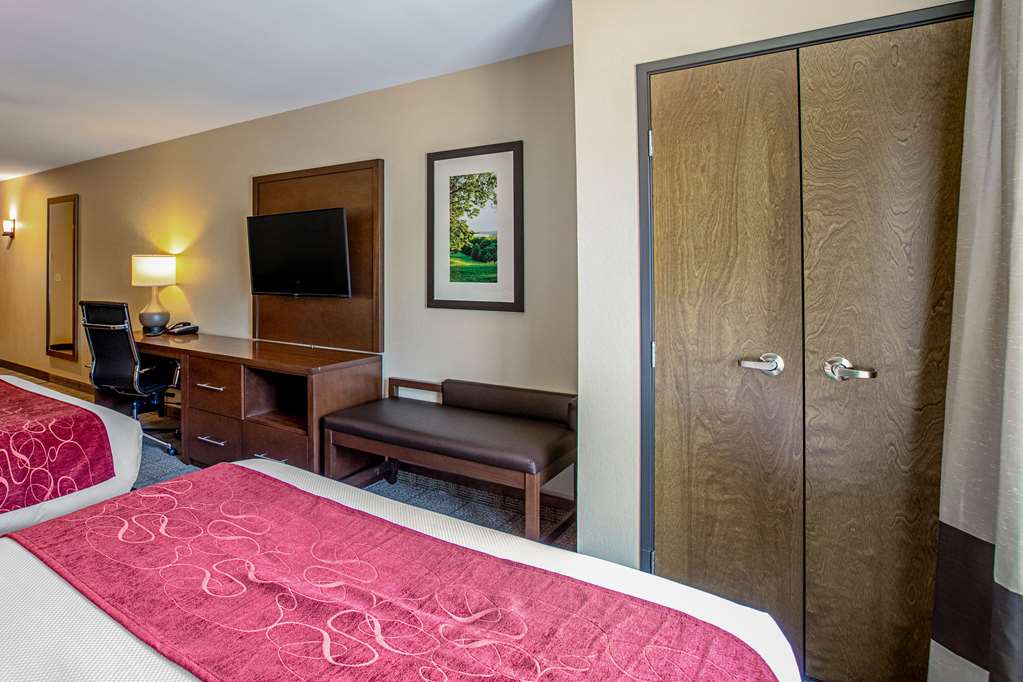 Comfort Suites Fishkill near Interstate 84 - photo 31