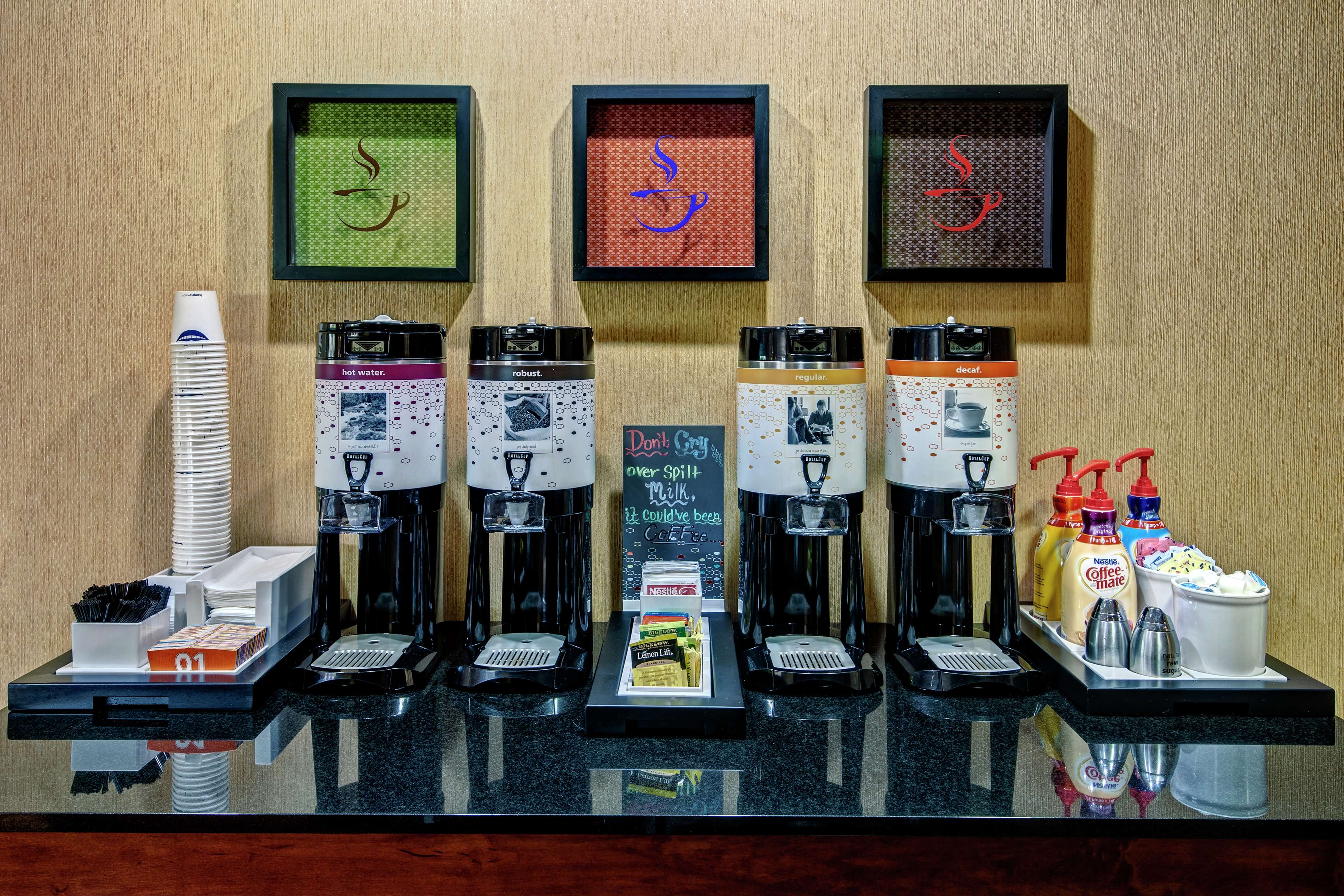 Hampton Inn Corinth - photo 6