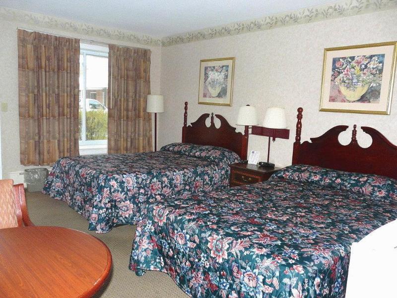 Knights Inn Lenox - photo 6