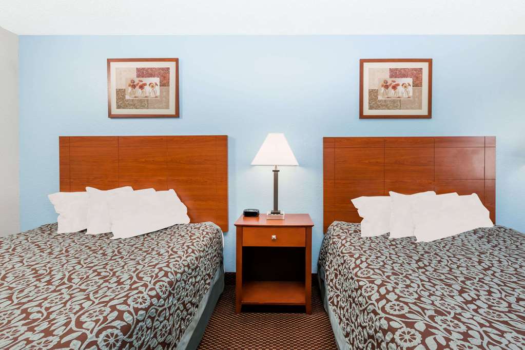 Days Inn by Wyndham Ankeny Des Moines - photo 22