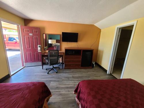 America's Value Inn - photo 7