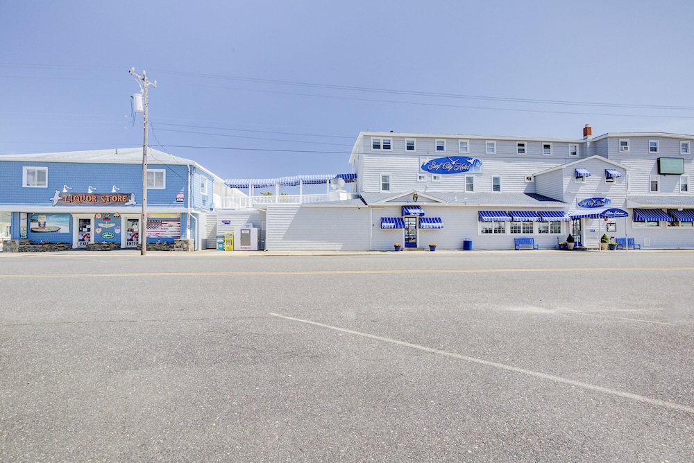 Surf City Hotel - photo 80