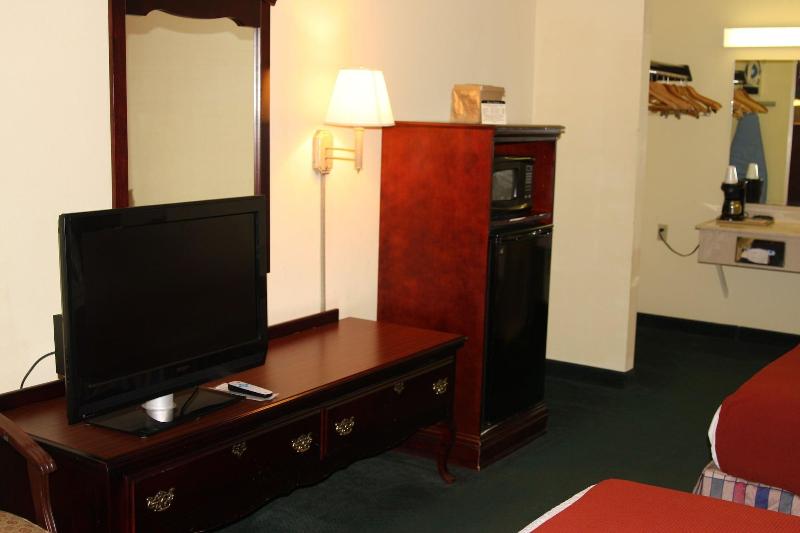 Best Inn Booneville - photo 13