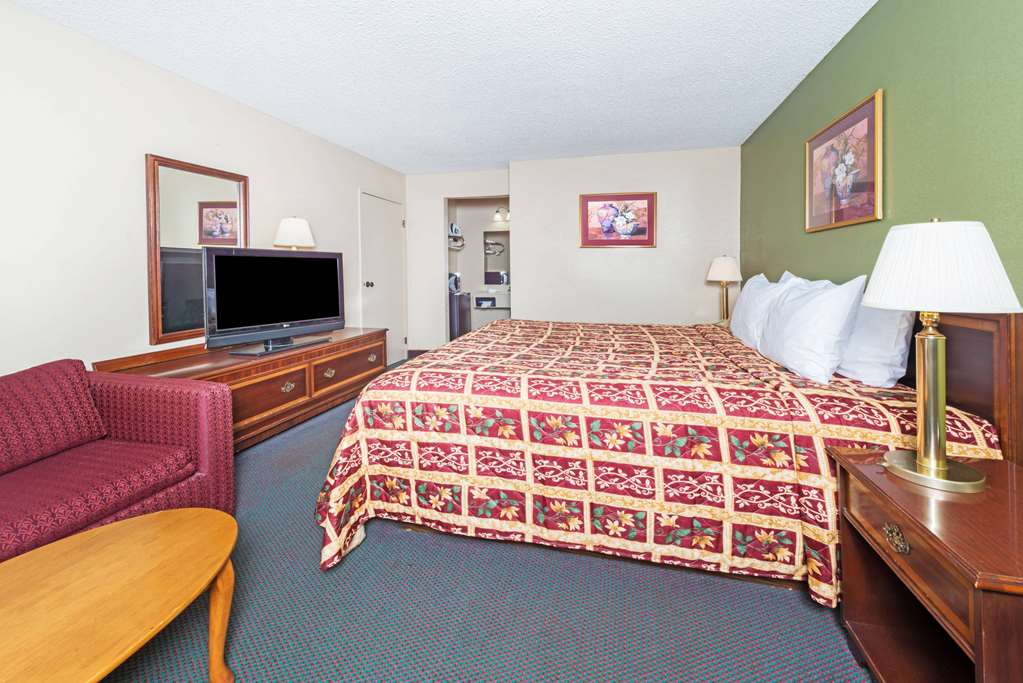 Days Inn by Wyndham New Market I 81 - photo 10