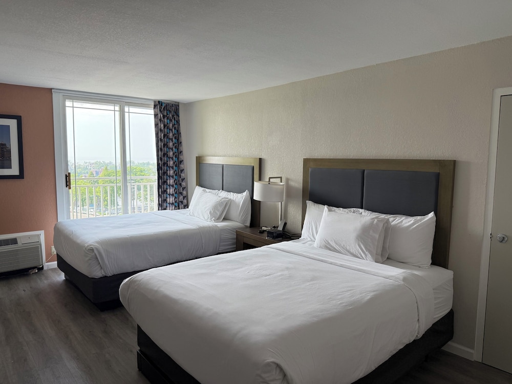 Silver Beach Hotel - photo 13