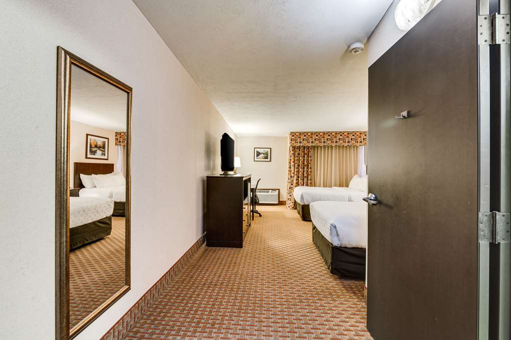 Clarion Hotel Convention Center - photo 15